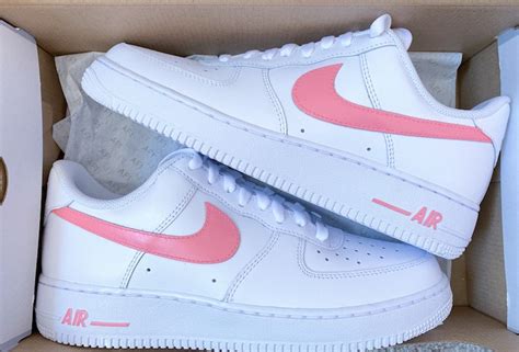 nike air force 1 mit pinken nike zeichen|air force 1 custom sneaker.